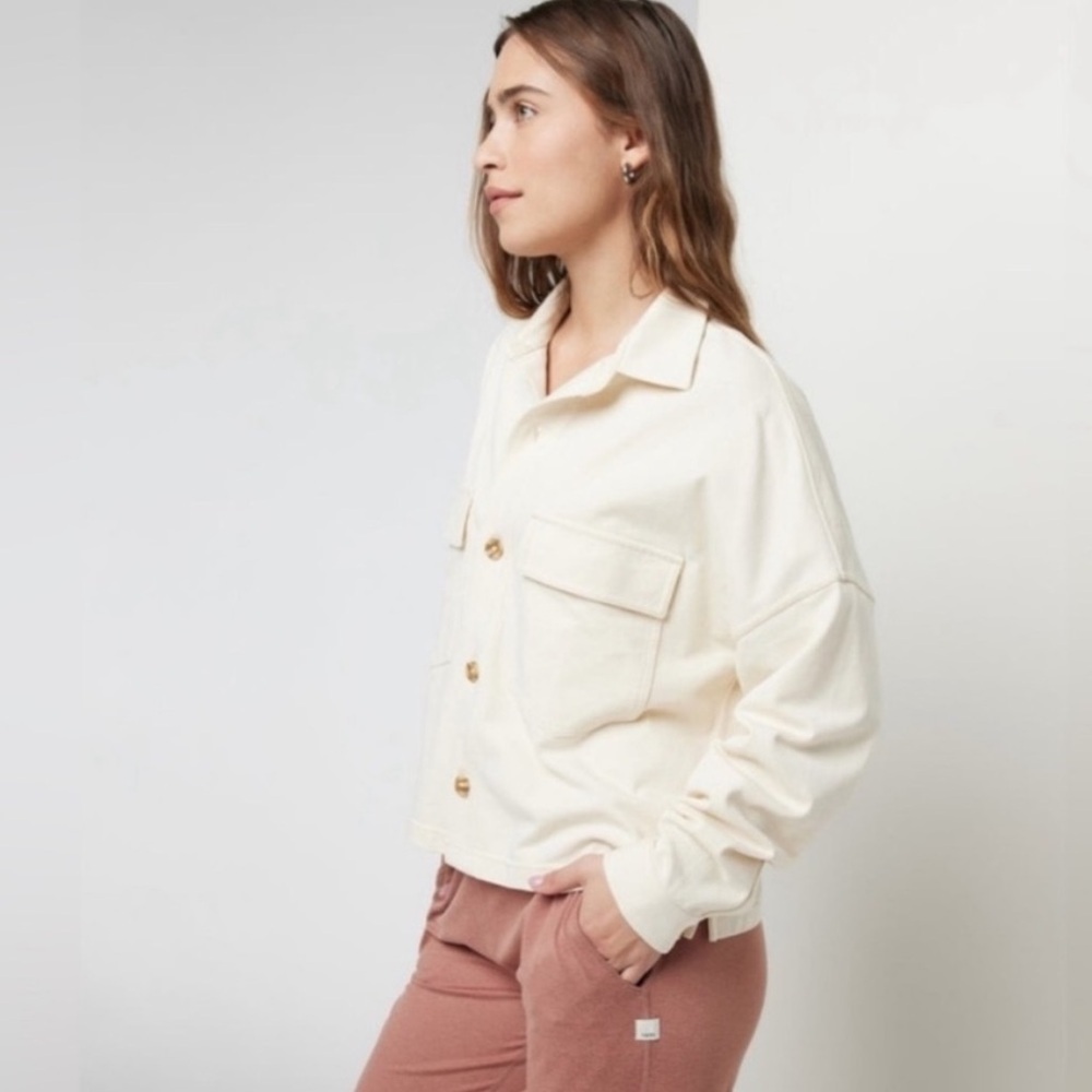 Vuori Mackenzie Cropped Button Shirt Jacket Shacket Natural Large - Picture 5 of 16
